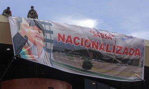 Nacionalización de la empresa Servicios de Aeropuertos Bolivianos S.A. (SABSA), filial de firmas españolas Abertis y Aena (Foto: ABI - Enzo De Luca).