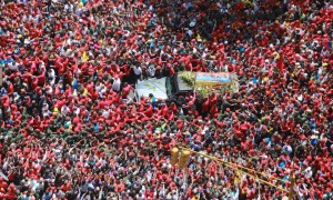 Imagen aérea del cortejo de Hugo Chávez (Foto: Francisco Batista/Prensa Miraflores)