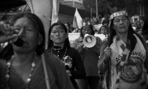 Marcha desde la ciudad amazónica de Puyo. Foto: Miriam García Torres.