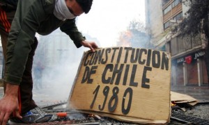 Protestas estudiantiles en Chile (2011). Foto: Marcos Ponce. Fuente: M24 Digital.